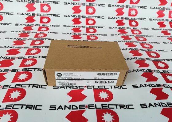 Jeden nowy AB 1762-OB8. Allen Bradley. MicroLogix 8-punktowy cyfrowy moduł wyjścia 1762OB8.