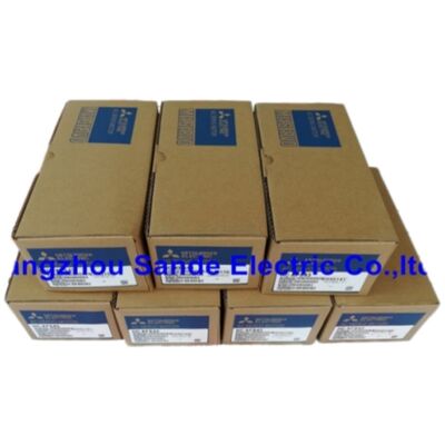 HC-KFS43 NEW Mitsubishi Servo Motor HCKFS43 Bezpłatna szybka dostawa Gwarancja jeden rok