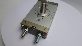 Siłownik obrotowy SMC CDRQ2BS40-90C-M9BWL | Pneumatyczny siłownik łopatkowy 40 mm 90°