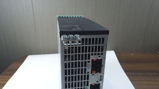 Napęd dwuosiowy o mocy kompaktowej 2x5A